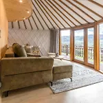 Górski Glamping - Całoroczne Jurty Z Widokiem Campismo de Luxo Tylmanowa