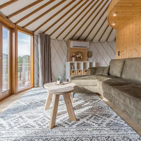 Luxuszelt Gorski Glamping - Caloroczne Jurty Z Widokiem