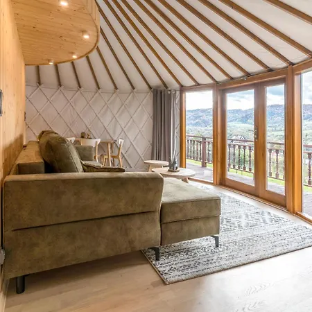 Gorski Glamping - Caloroczne Jurty Z Widokiem Luxury tent Tylmanowa