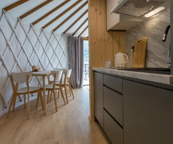 Górski Glamping - Całoroczne Jurty Z Widokiem *