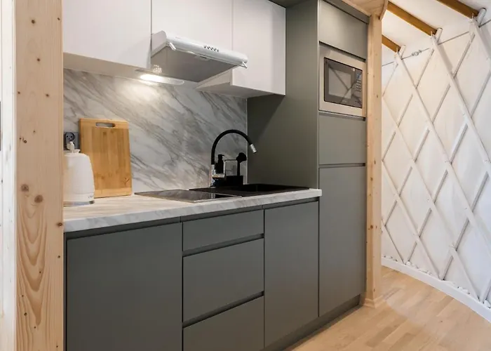 Gorski Glamping - Caloroczne Jurty Z Widokiem Glamping *